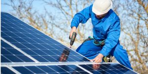 Installation Maintenance Panneaux Solaires Photovoltaïques à Eringes